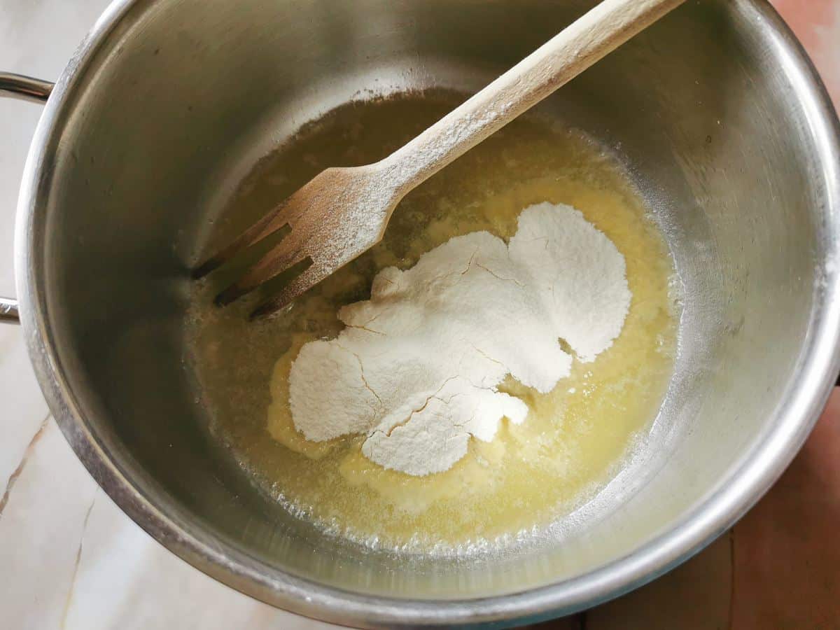 Melted butter in pan with added flour.