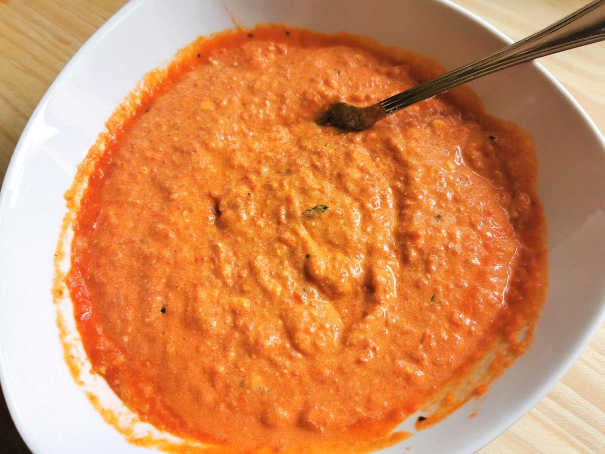 Pesto Calabrese in a bowl.