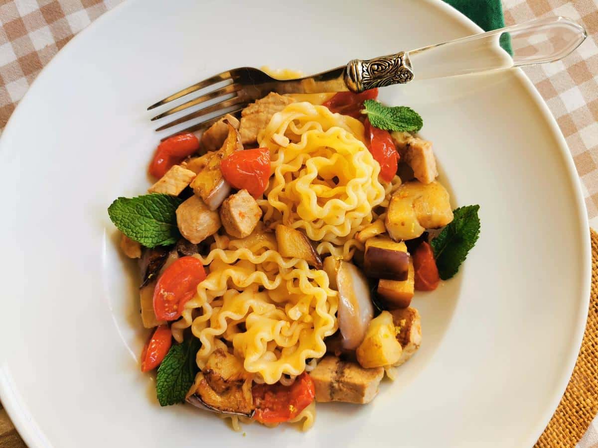 Pasta with swordfish, seafood pasta recipe from Sicily.